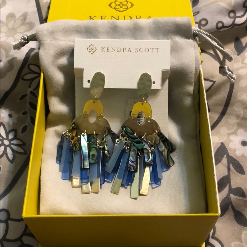Kendra Scott gold Kitty earrings